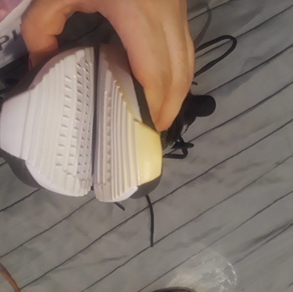 Puma Soft Foam Shoes - Picture 4 of 5